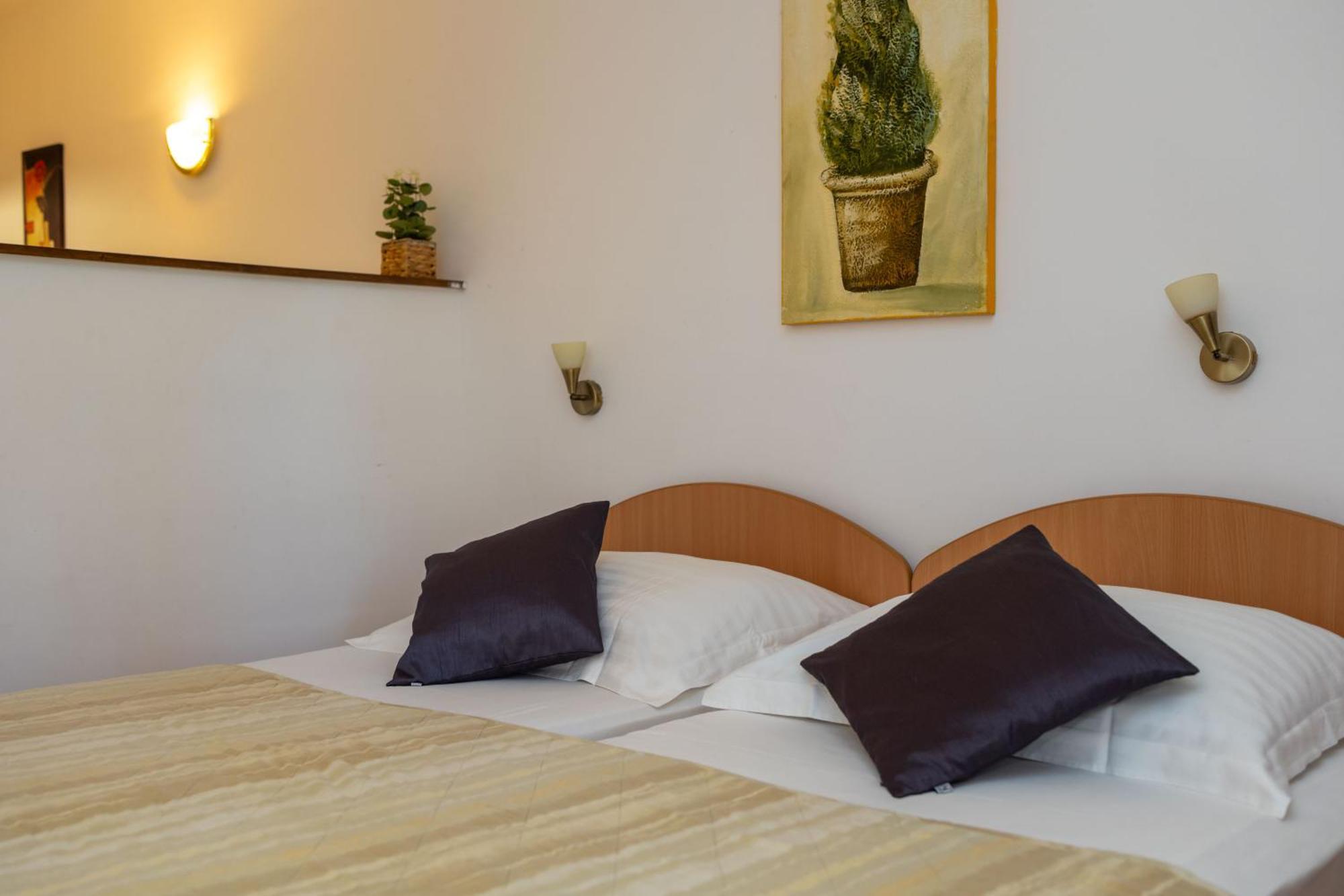 Premium Apartments - Lavica Beach Podstrana Eksteriør billede