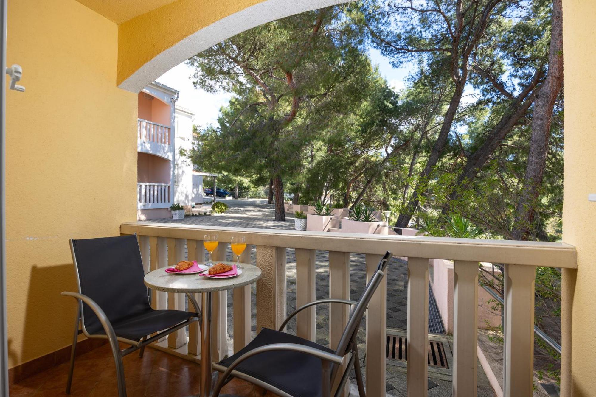 Premium Apartments - Lavica Beach Podstrana Eksteriør billede